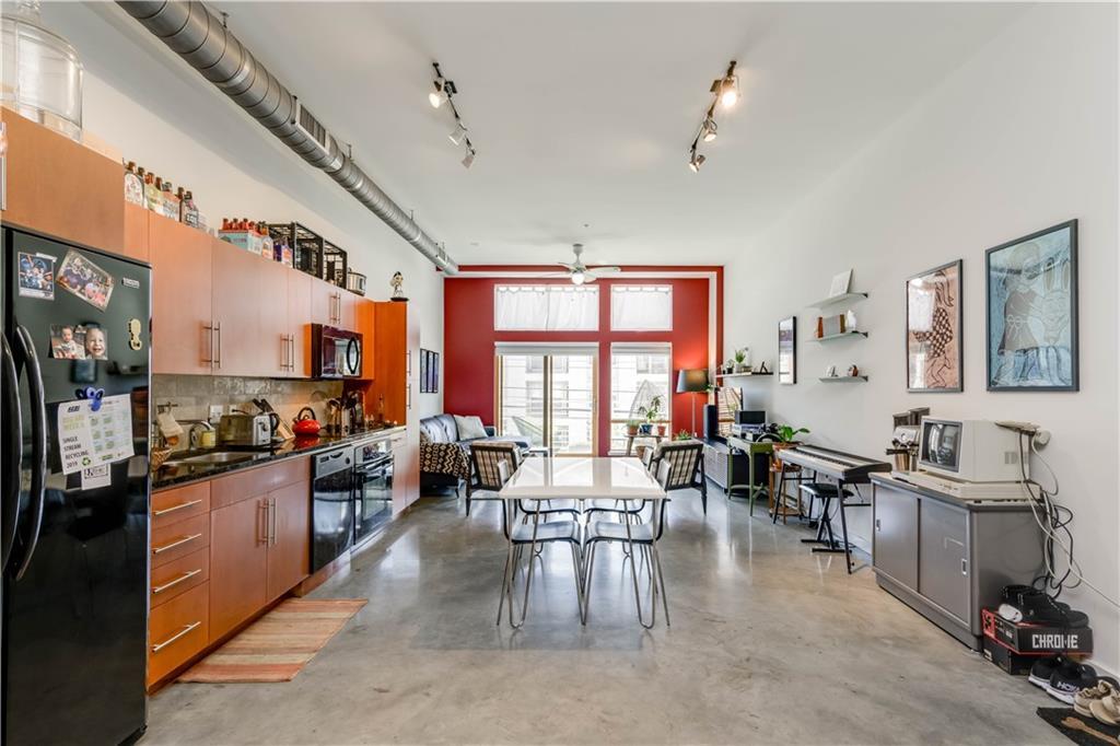Foto principal - 2124 E 6th St