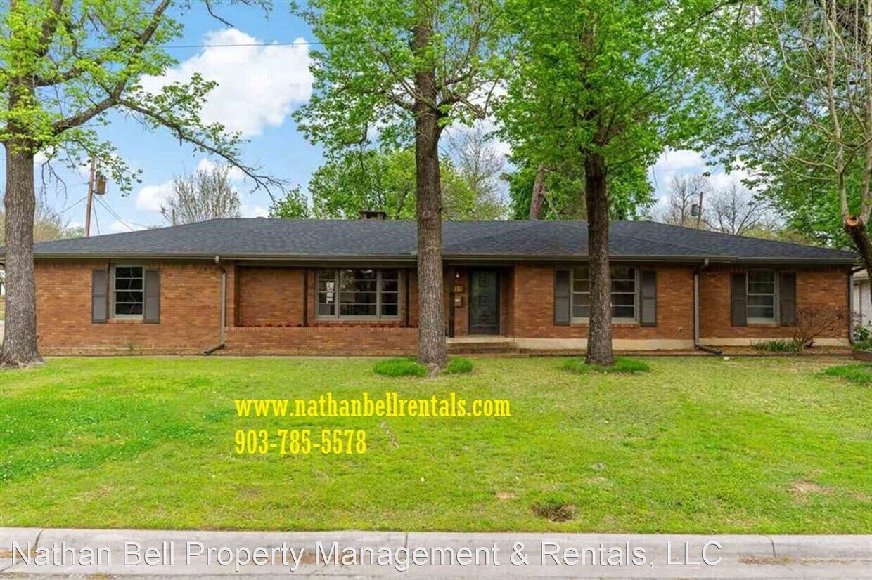 Primary Photo - 3 br, 2 bath House - 55 SE 31st St