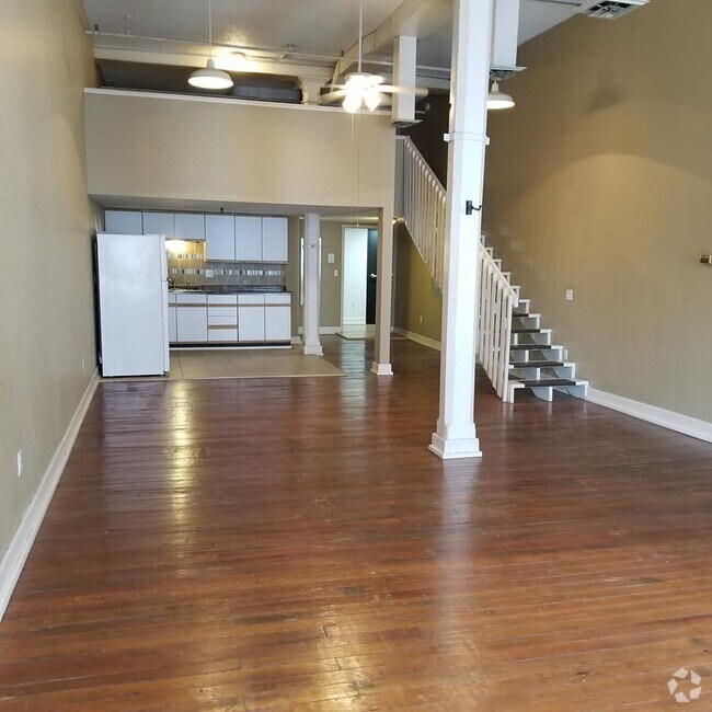 Apartments For Rent in Amazonia, MO with Hardwood Floors 5 Rentals