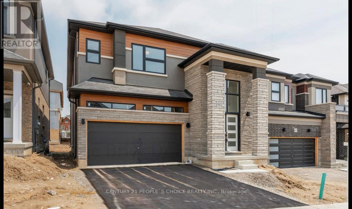 Photo principale - 61 GEORGE BRIER DR Dr