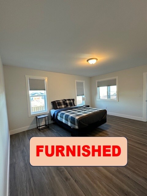 Photo du bâtiment - 8419-A-8481 81st St