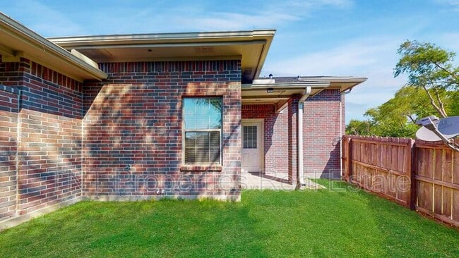 Building Photo - 159 Forest Dr