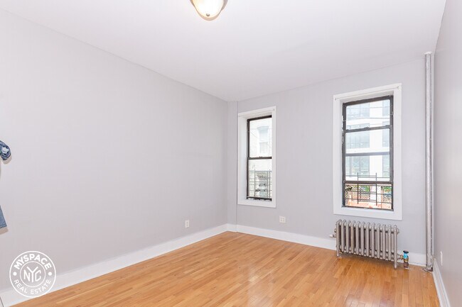 Building Photo - 1579 Sterling Pl