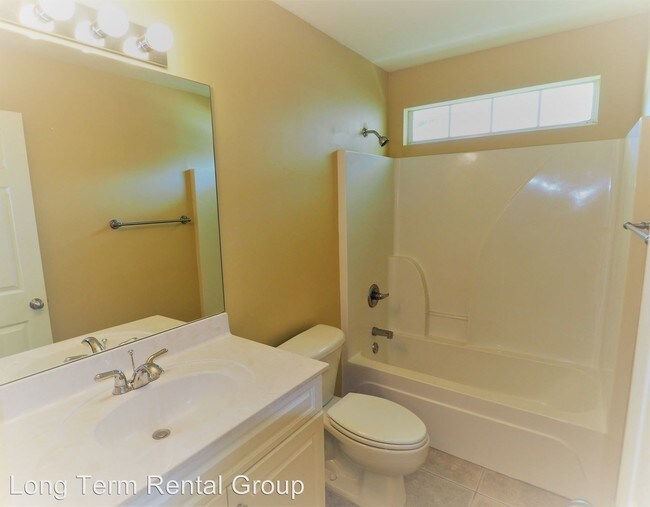 Building Photo - 4 br, 3 bath House - 7259 Raintree Lane
