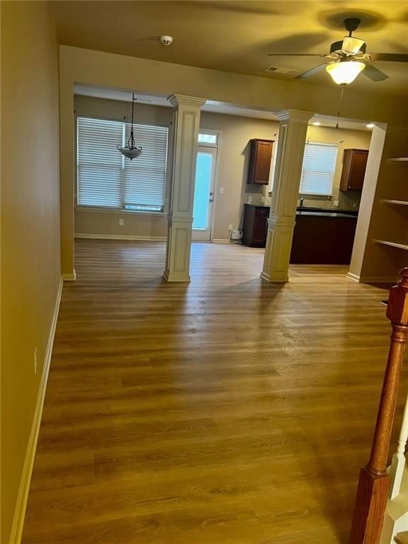 Foto del edificio - 3702 Brockenhurst Dr