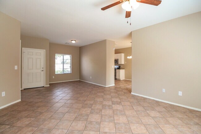 Foto del edificio - 1575 E Baylor Ln