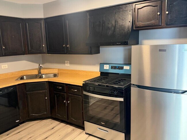 Foto del edificio - 157 S Gregory St