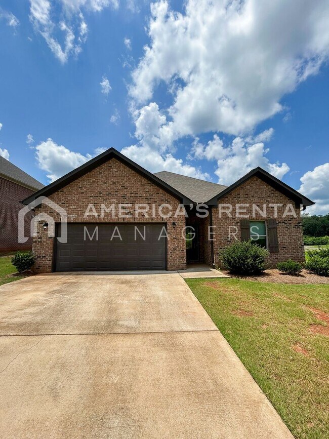 Building Photo - 7984 St.James Dr