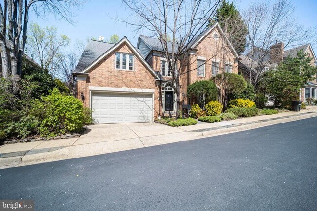 Foto del edificio - 5119 Warren Pl NW