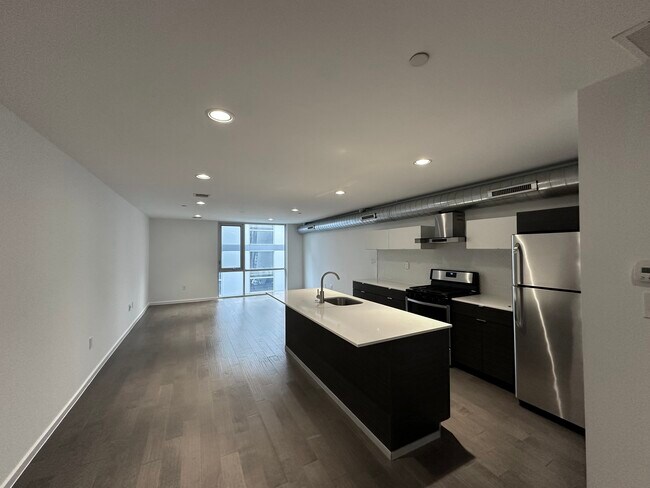 Foto del edificio - 1443 N Franklin St