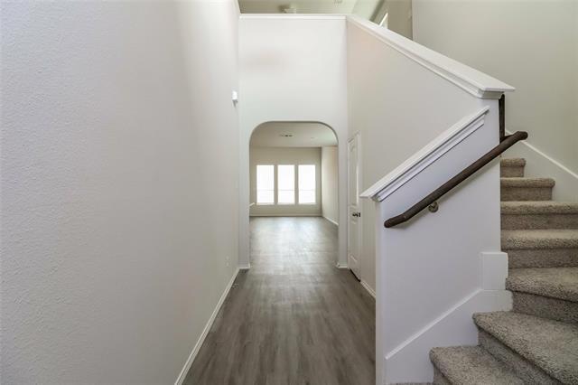 Foto del edificio - 8201 Camellia Rose Dr