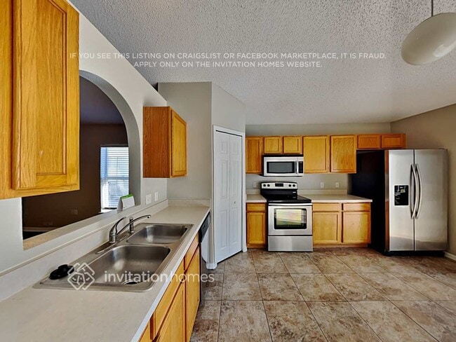 Foto del edificio - 17032 Holmby Ct
