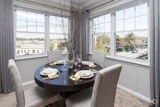 Model- Dining - Washington Crossing Apartments