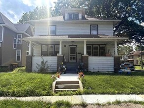 Building Photo - 1604 S Carroll Ave