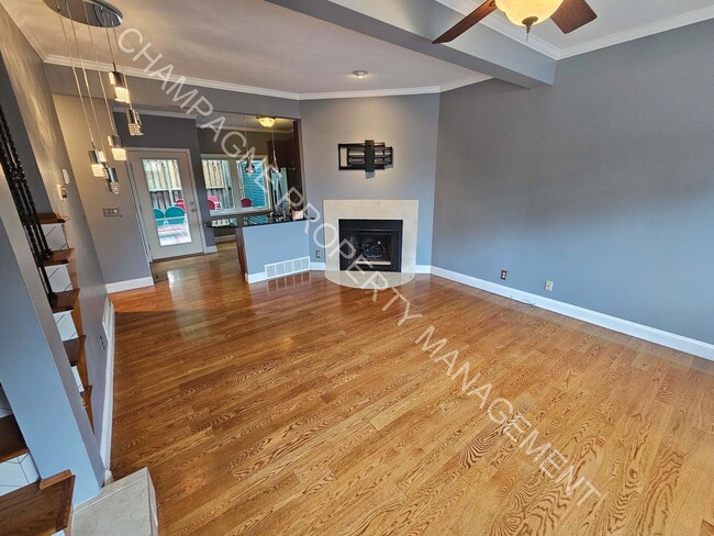 Building Photo - Spacious Townhome in Union Hill Area