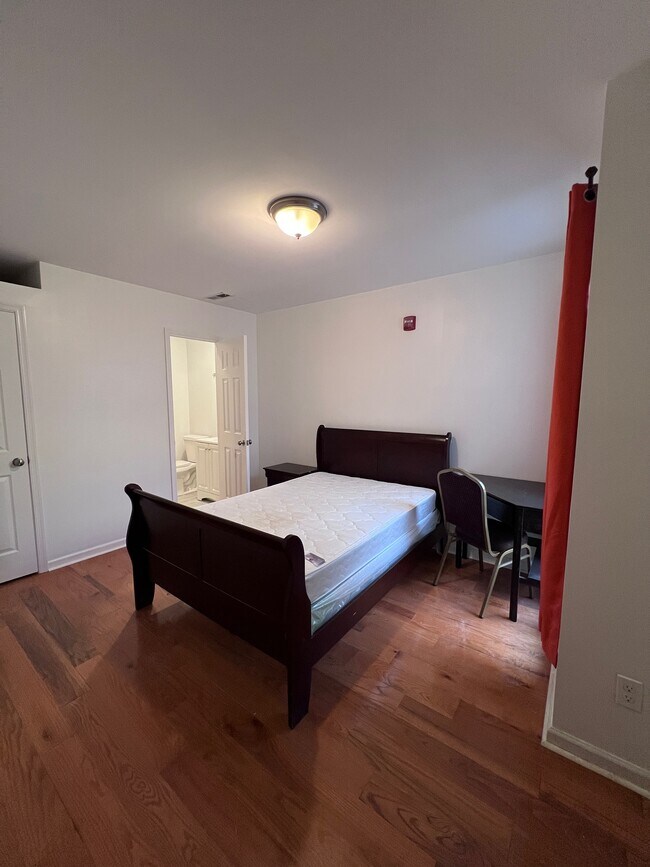 Foto del edificio - 335 N 40th St
