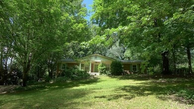 Building Photo - 41 Fieldcrest Cir