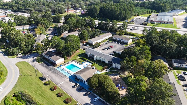 Primary Photo - Pine Grove Apartments