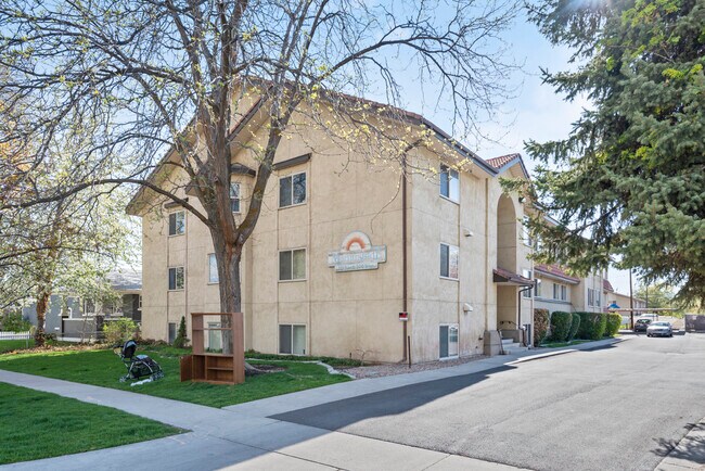 Building Photo - 361 N 300 W
