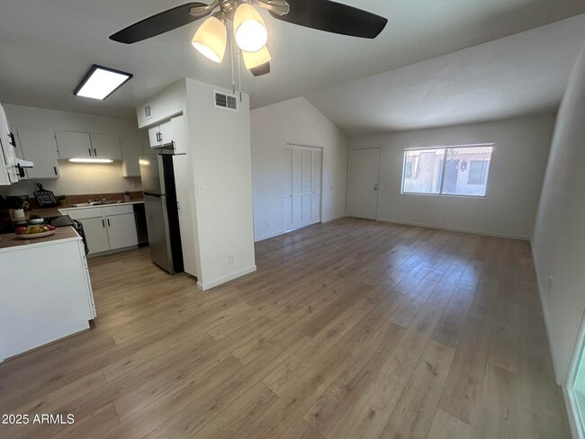 Foto del edificio - 6342 N 47th Ave