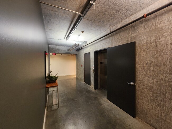 Foto del edificio - 411 NW Flanders St