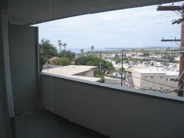 Building Photo - 112 Avenida Pelayo