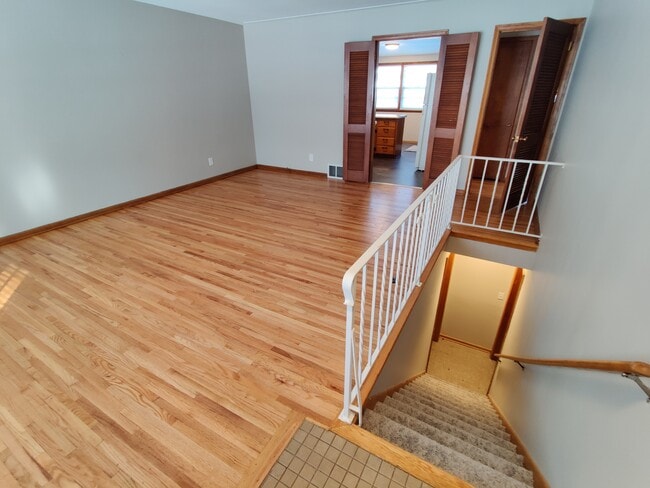 Living room - 4216 Valley View Rd