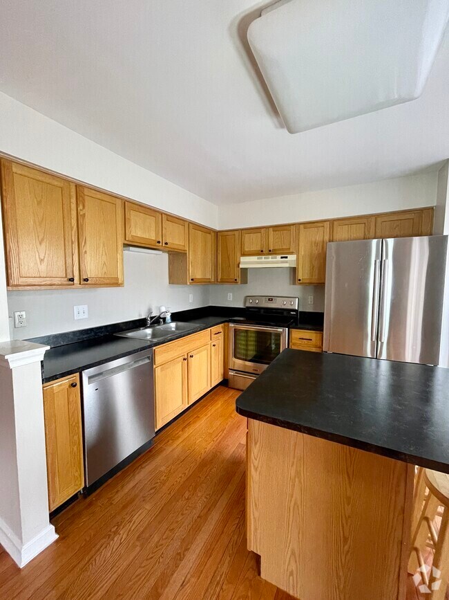 Apartments For Rent in Saint DE with Hardwood Floors 2