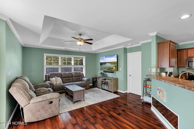 Building Photo - 403 Blue Pennant Ct