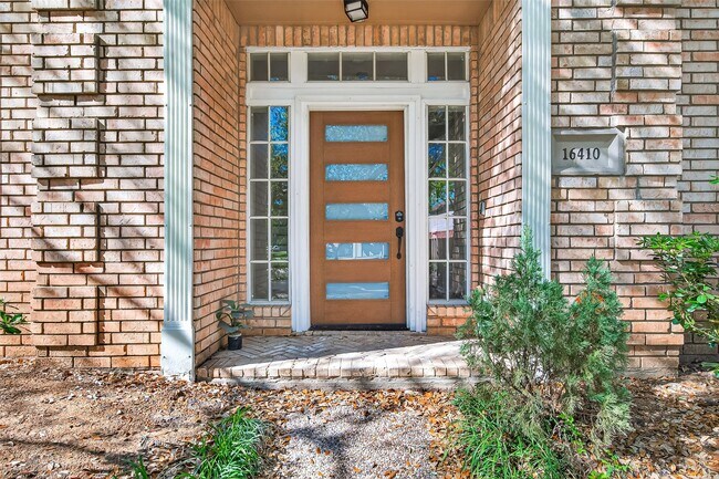 Foto del edificio - 16410 Fondren Grove Dr