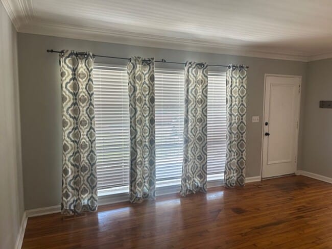 Building Photo - New On the Market!