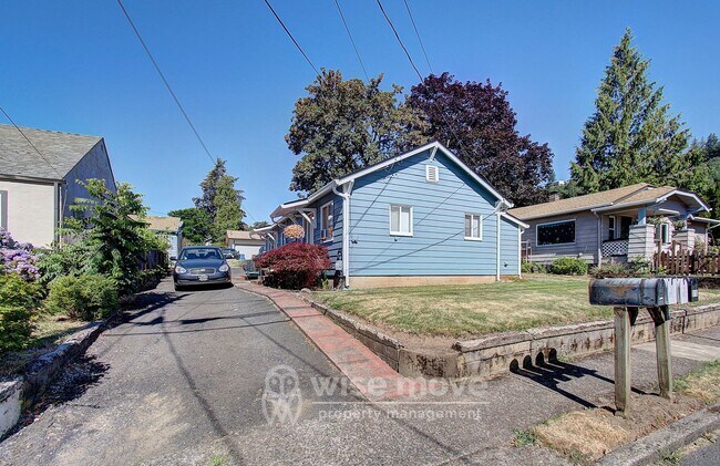 Foto del edificio - NW Greeley Duplex
