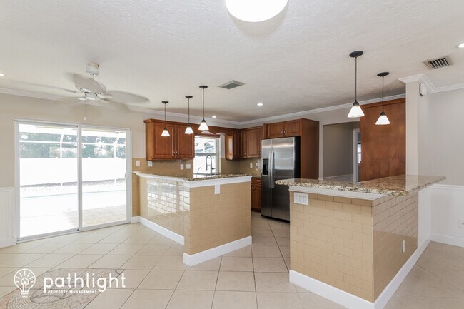 Building Photo - 7456 Blaine Way