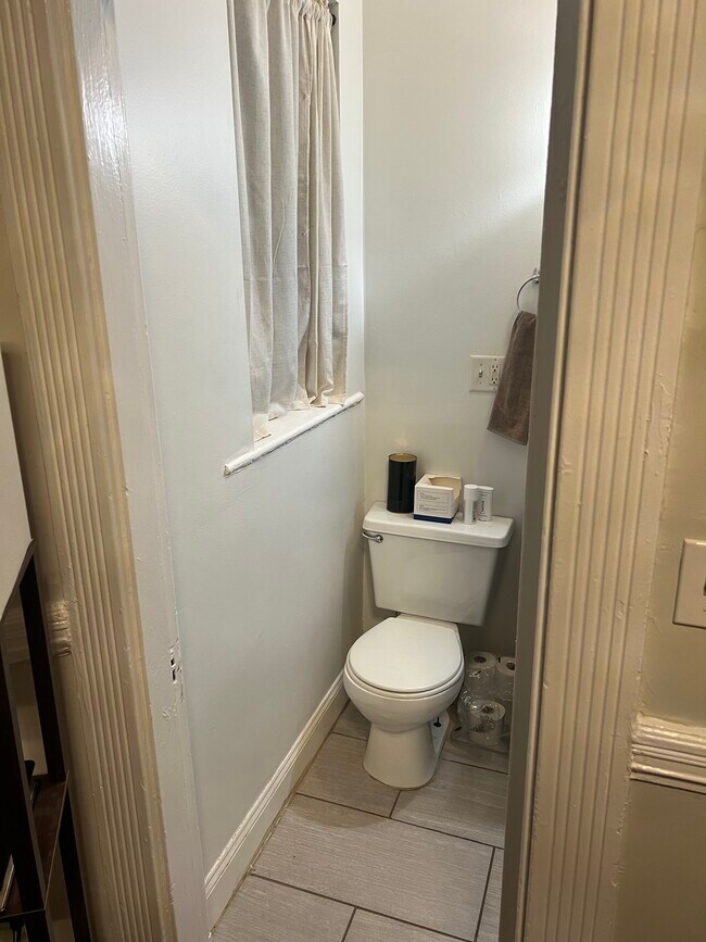 Foto del edificio - 38 Hemenway St