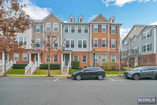 Building Photo - 10 Wesmont Drive