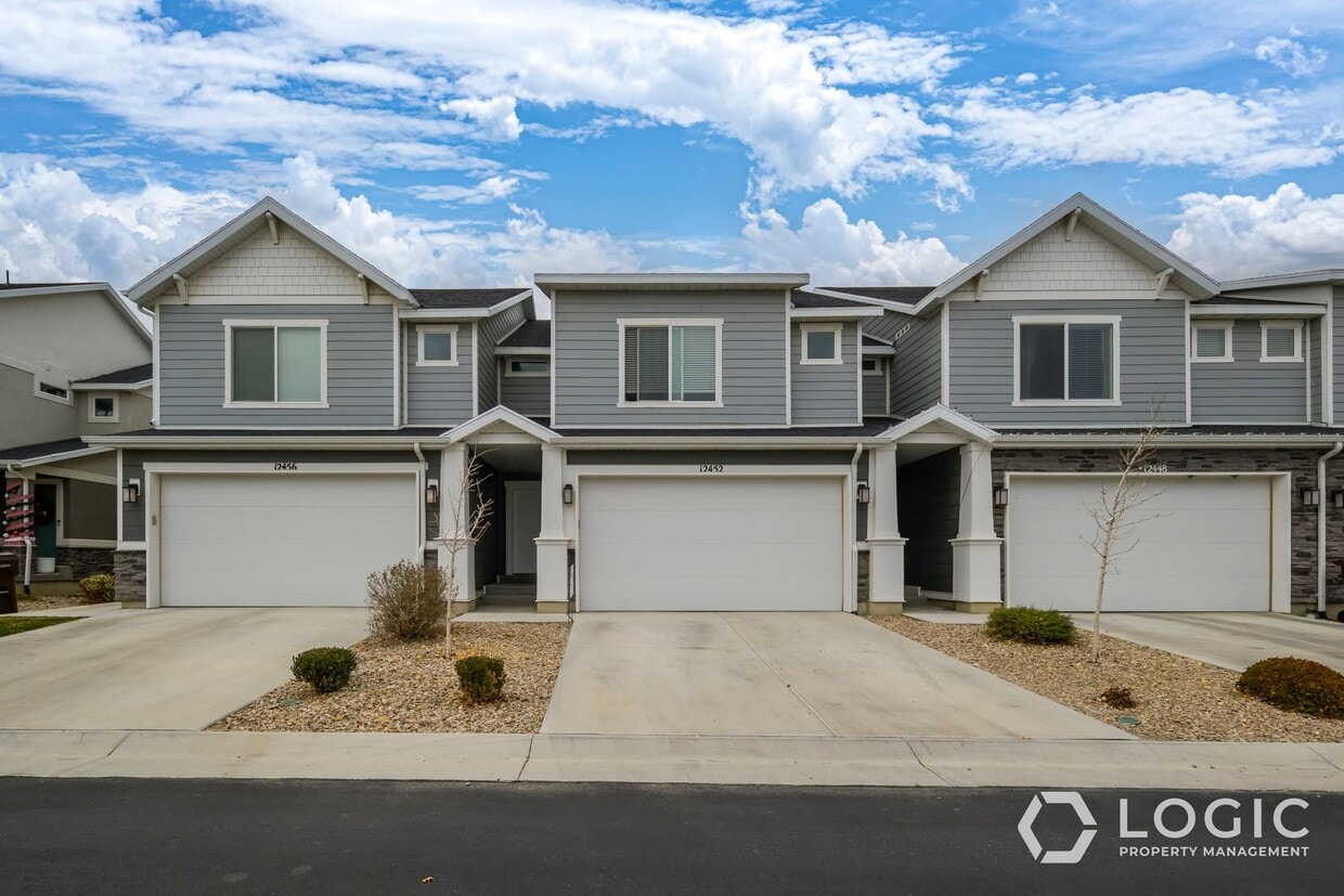 Spacious Townhome in Herriman! - Spacious Townhome in Herriman!