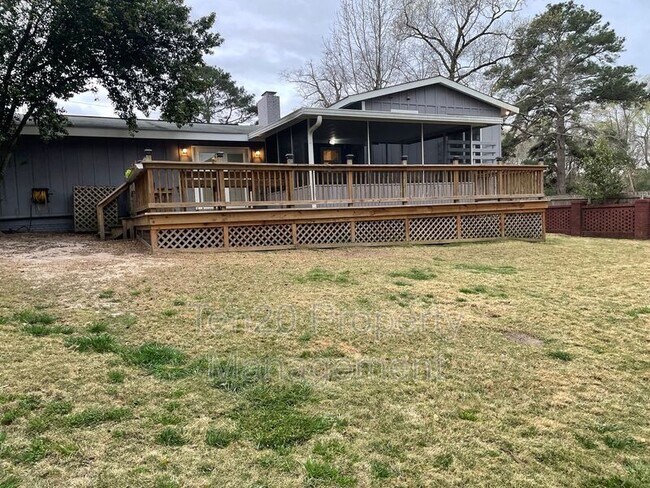 Building Photo - 3211 Maricopa Dr