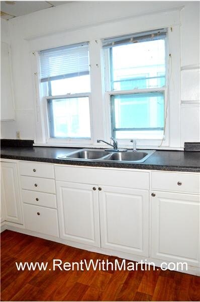 Foto del edificio - 407 Randall St