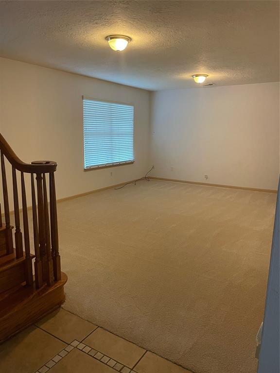 Foto del edificio - 307 Elmwood Cir