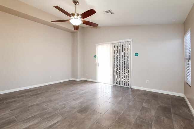 Building Photo - 12702 W Aster Dr