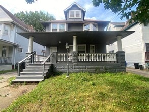 Building Photo - 10721 Columbia Ave