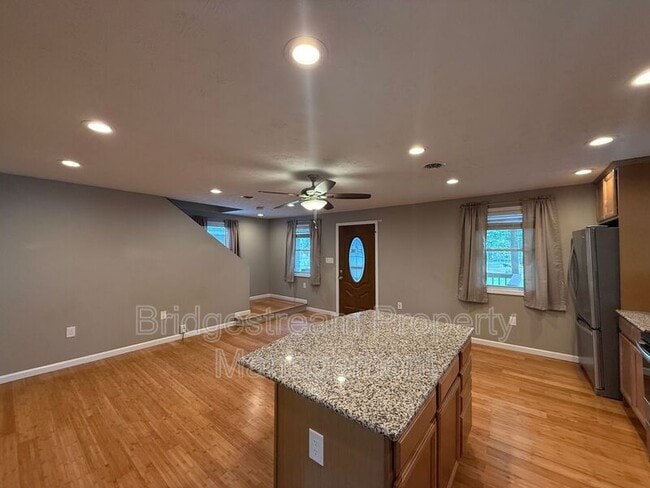 Building Photo - 4508 E Venetian Way