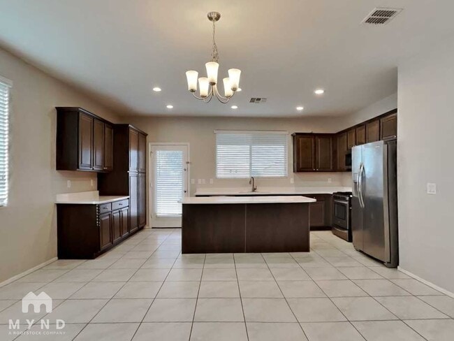 Building Photo - 2626 S 120th Dr