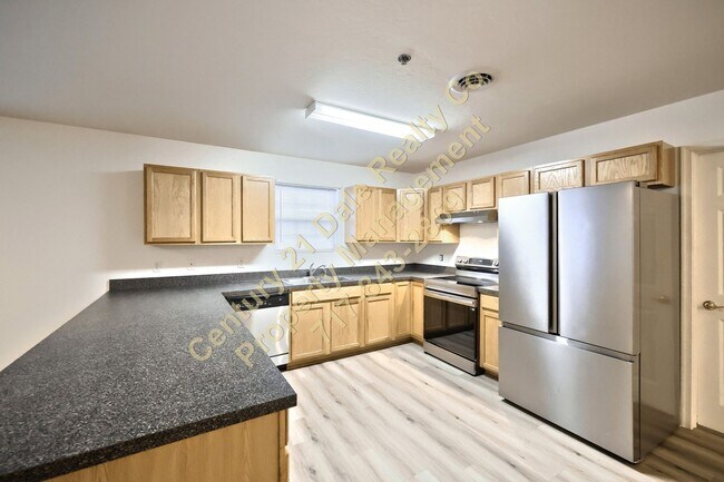 Foto del edificio - Large 2 Bedroom 1 Bath All One Level Apartment in Hellam PA