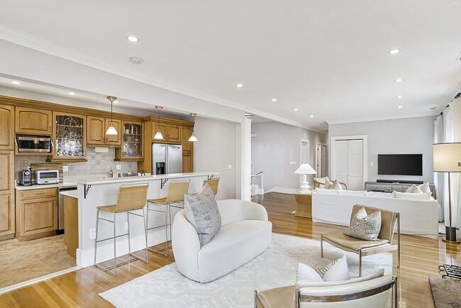 Building Photo - 94 St Botolph St