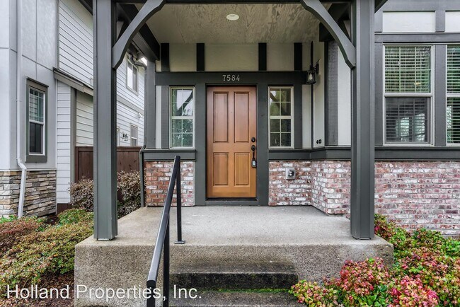 Building Photo - 4 br, 2.5 bath House - 7584 NE Shorter St