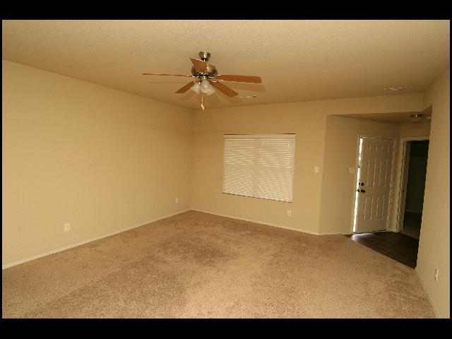 Foto del edificio - 1925 Williford St