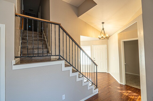 Foto del edificio - WELCOME HOME to your 4 Bed/2.5 Bath in Mesa!