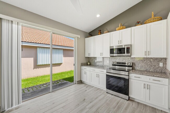 Foto del edificio - 3198 SE Carrick Green Ct