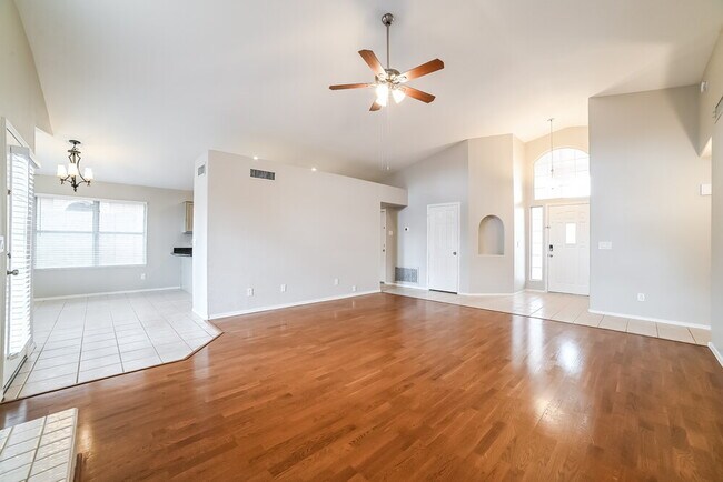 Building Photo - 4531 E White Aster St